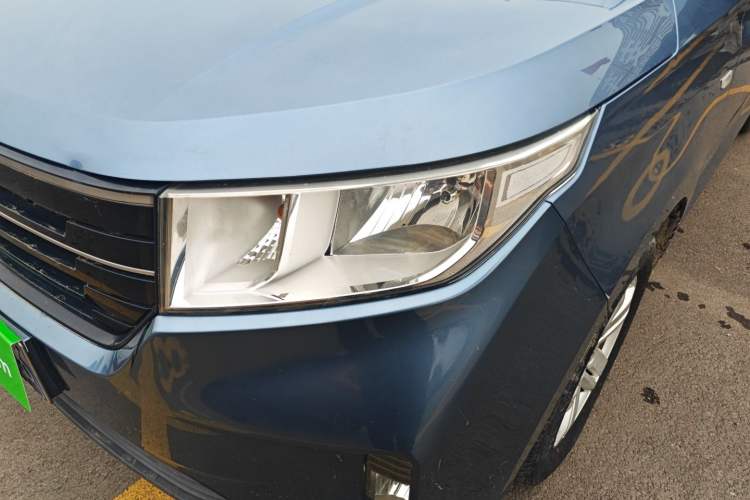 Used Wuling Hongguang PLUS 2019 1.5T Manual Comfort Version 7 Seats