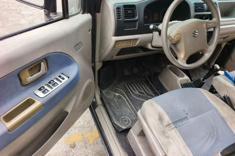 Used Suzuki Wagon R 2012 All-Purpose Model 1.4L Manual Standard Version Driver Seat