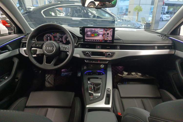 Used Audi A4L 2025 2 Million Units Enjoyment Version 40 TFSI Stylish and Dynamic Type Center Console