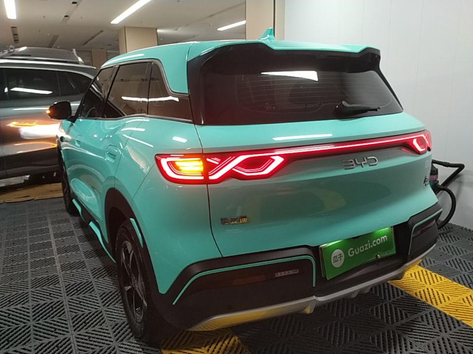 BYD Yuan UP 2025 Intelligent Driving Version 401 km Leading Edition — снимка 4