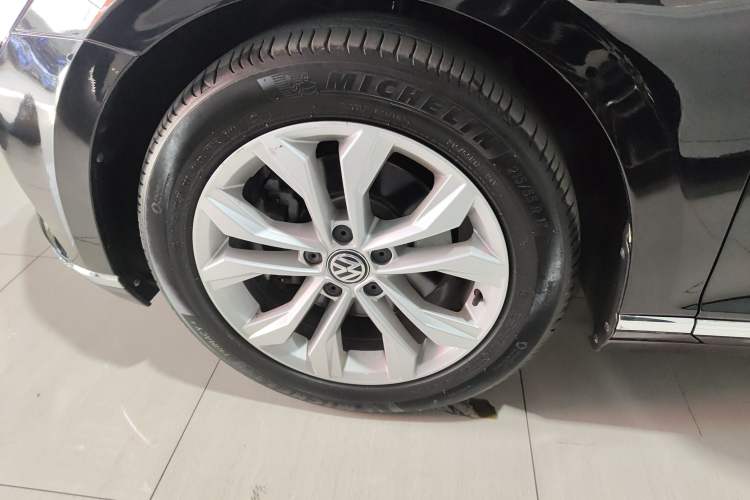 Used Volkswagen Magotan 2019 330TSI DSG Luxury Version China VI Standard
