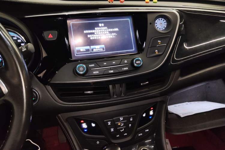 Used Buick Envision 2017 20T Two-Wheel Drive Elite Version Audio And AC Panel