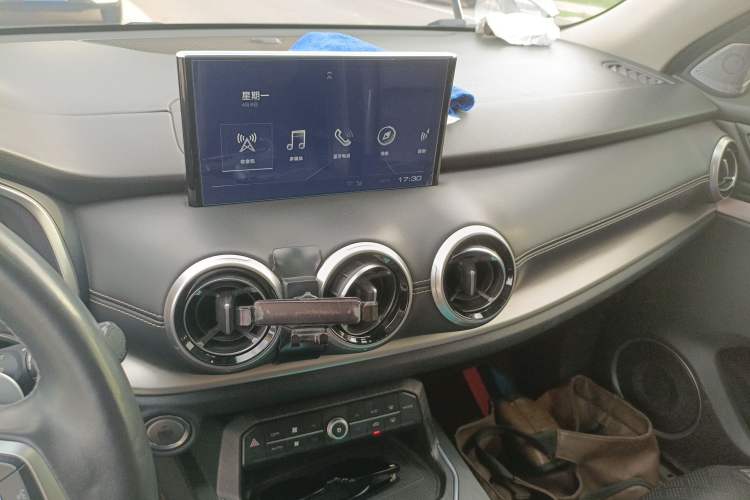 Used Wey VV6 2018 2.0T Two-Wheel Drive Flagship Version China V Standard