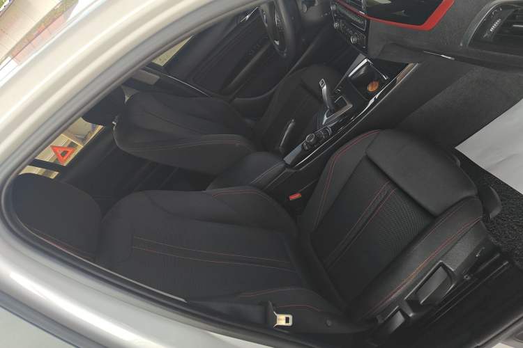 Used BMW 1 Series 2018 118i Sport Design Package