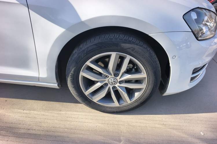 Used Volkswagen Golf 2017 230TSI Automatic Luxury Million-Vehicle Commemorative Edition