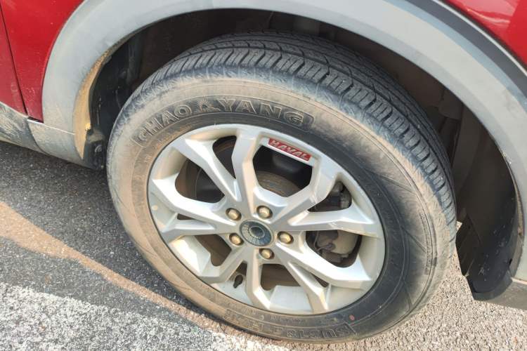 Used Haval H2s 2017 Red-Label 1.5T Manual Elite Model Right Front Wheel Hub