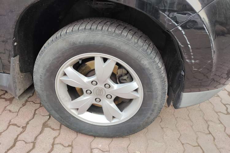 Used BYD S6 2011 2.4L Automatic Luxury Edition