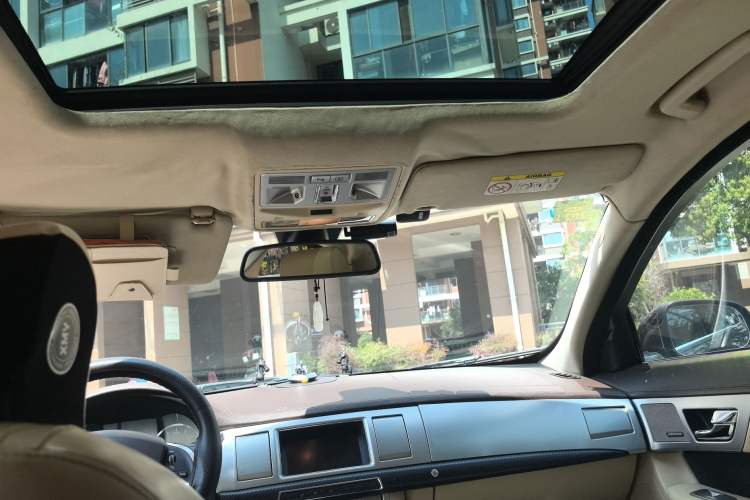 Used Jaguar XF 2014 XF 2.0T Luxury Edition
