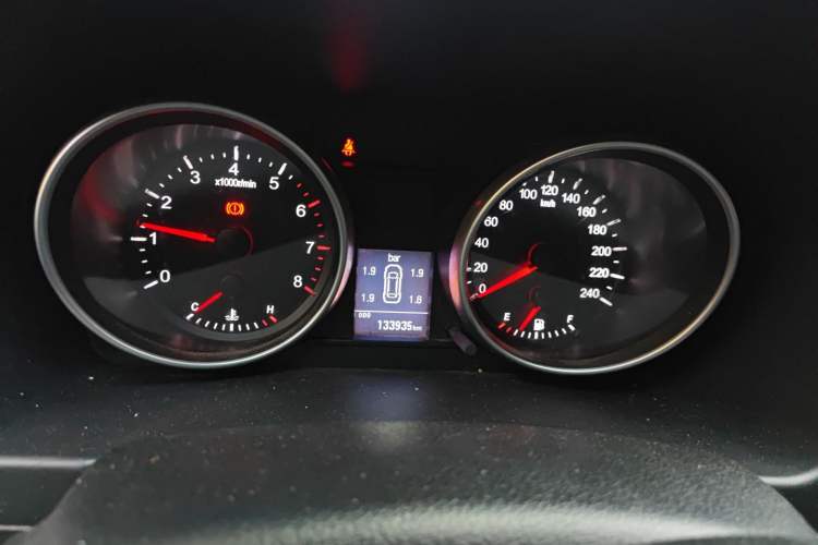 Used Haval H6 2015 Upgraded Model 1.5T Manual Two-Wheel Drive Elite Version
