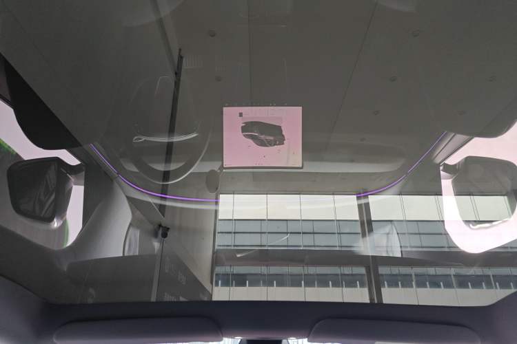 Used Tesla Model Y 2025 Long-Range All-Wheel-Drive Version Headliner