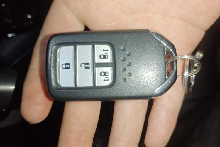 Used Honda Elysion 2016 2.4L Supreme Edition Vehicle Key