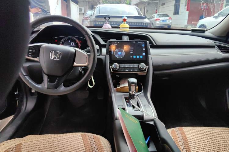 Used Honda Civic 2016 180TURBO CVT Comfort Version Center Console
