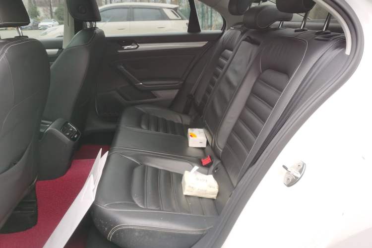 Used Volkswagen Lamando 2017 330TSI DSG Luxury Edition Left Rear Seat