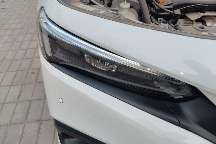 Used Honda Civic 2023 240TURBO CVT Dynamic Edition Right Front Headlight