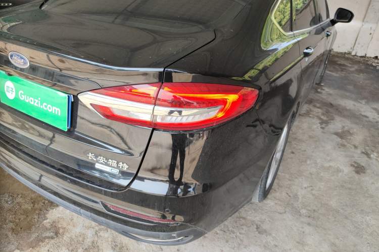 Used Ford Mondeo 2018 EcoBoost 200 Smart Control Fashion Model China VI Standard