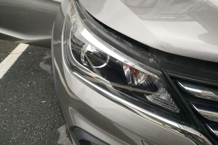 Used Baojun 310W 2017 1.5L Manual Fashion Model China V
