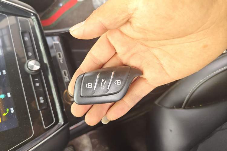 Used Roewe i5 2019 1.5L Manual 4G Connect Leehao Flagship Edition Vehicle Key