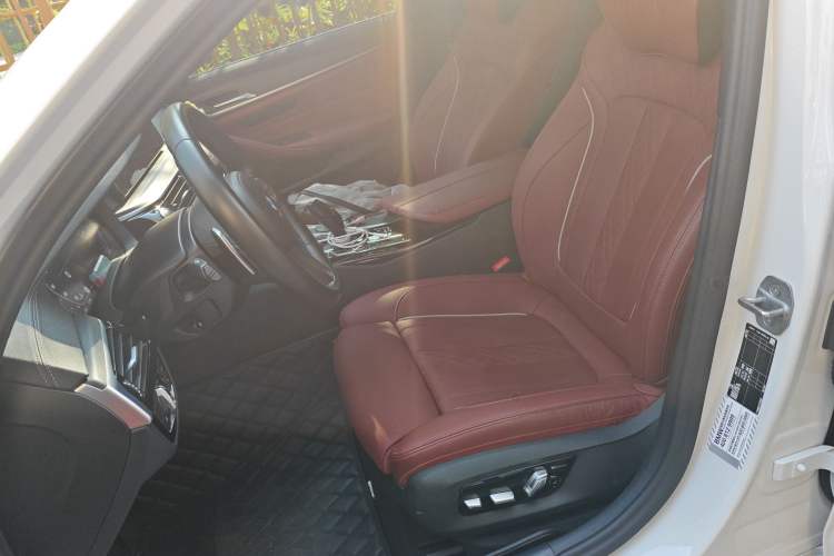 Used BMW 5 Series 2023 530Li Luxury Edition M Sport Package