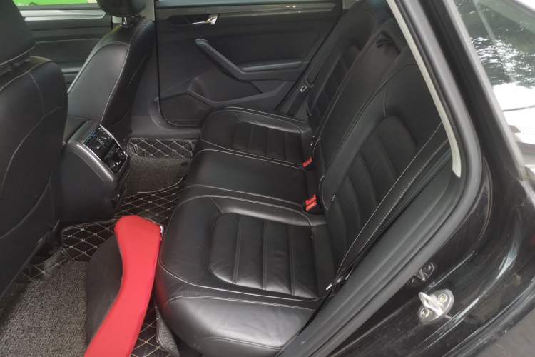 Used Volkswagen Passat 2017 330TSI DSG Luxury Edition
