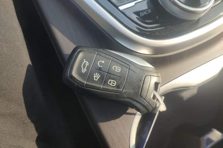 Used Soueast DX7 2020 Xingyue 1.5T DCT Luxury Edition