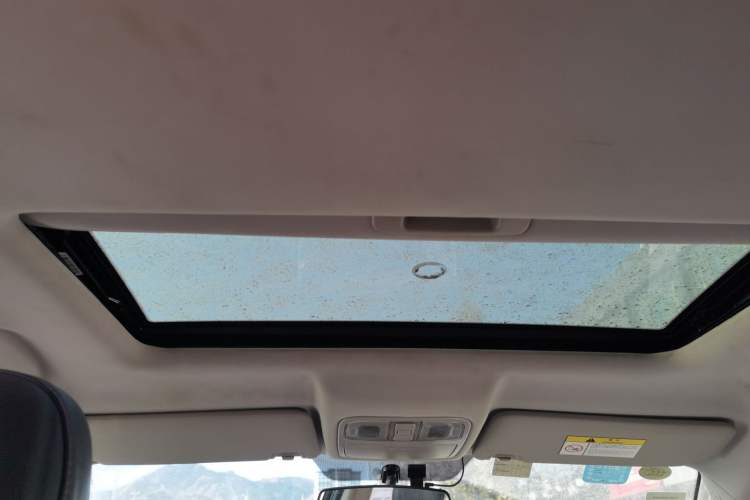 Used Changan CS75 2014 1.8T Automatic Elite Version China V Standard
