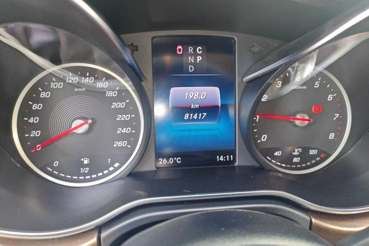 Used Mercedes-Benz V-Class 2020 V 260 L Long-wheelbase Luxury Edition Odometer Close Up