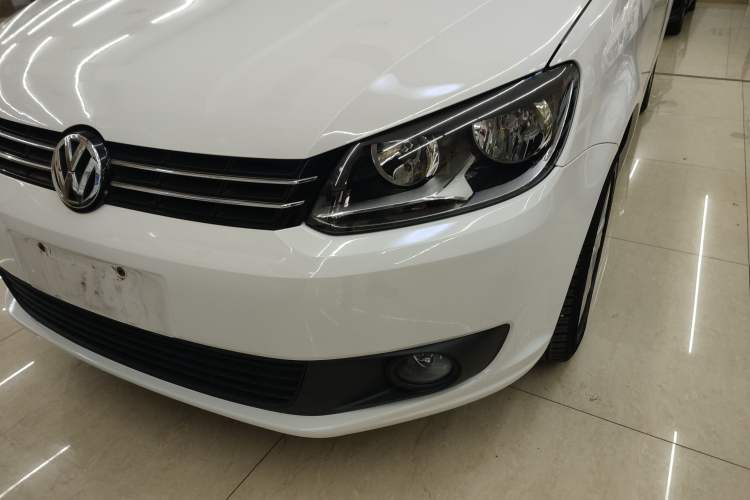 Used Volkswagen Touran 2015 1.4T Manual Fashion Edition 5-Seater
