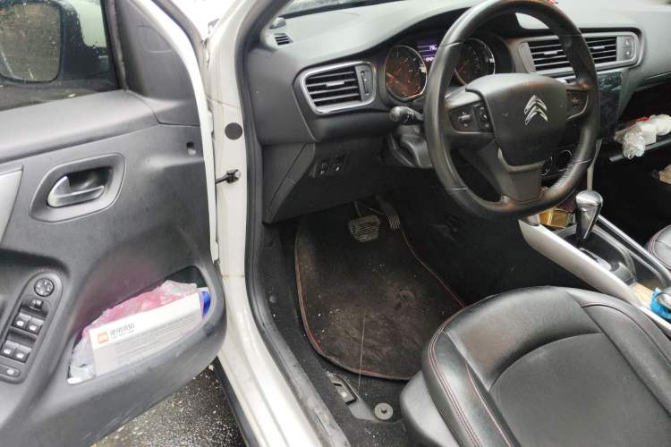 Used Citroen C3-XR 2015 1.6L Automatic Pioneer Model
