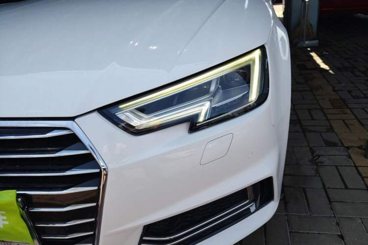 Used Audi A4L 2019 40 TFSI Ambition Version China V