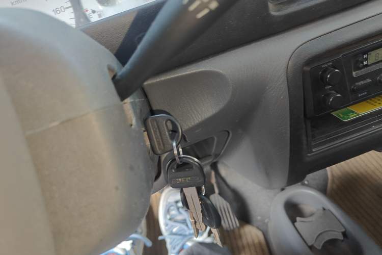 Used Suzuki Wagon R 2013 Venture Edition 1.0L Manual - Practical Model 3 Vehicle Key