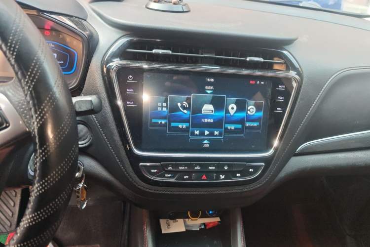 Used CHANGAN OSHAN A800 2017 1.6L Manual Comfort Model