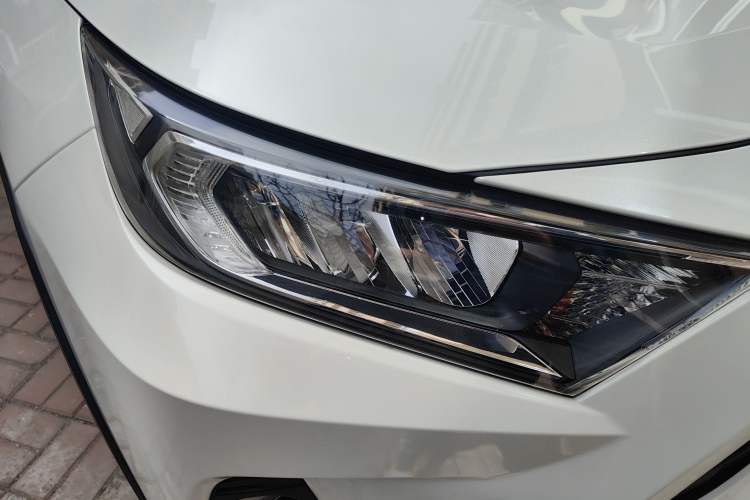 Used Toyota RAV4 2020 2.0L CVT Two-Wheel Drive Fashion Edition