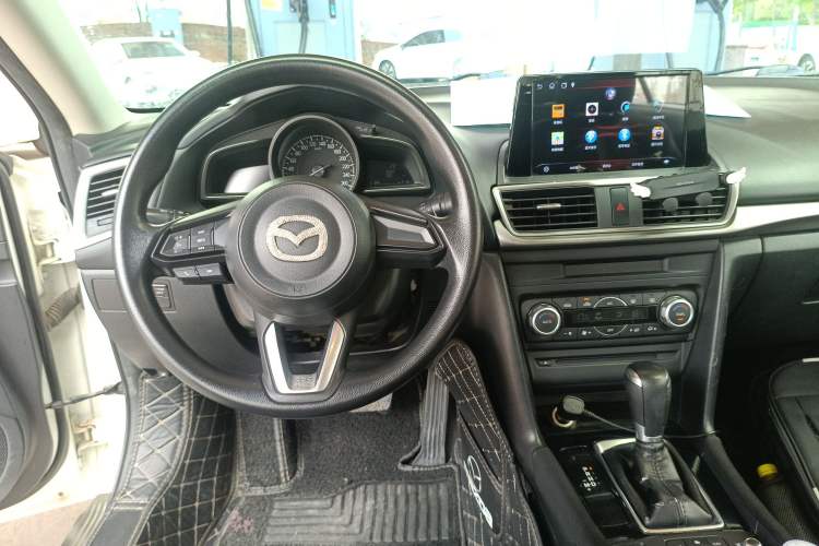 Used Mazda 3 Axela 2017 Sedan 1.5L Automatic Luxury Model Emission Standard China V Center Console