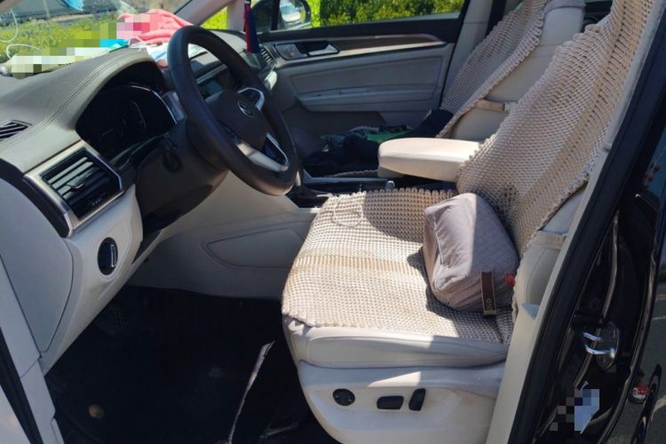 Used Volkswagen Viloran 2020 330TSI Luxury Edition Left Front Seat