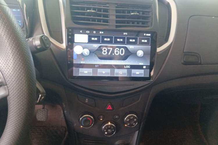 Used Chevrolet Trax 2016 1.4T Manual Two-Wheel Drive Comfort Version with Sunroof