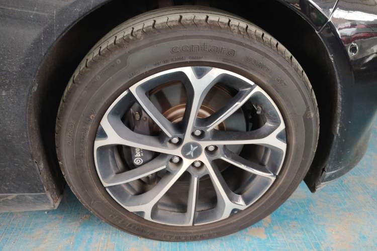 Used XPeng P7 2022 625E Right Front Wheel Hub