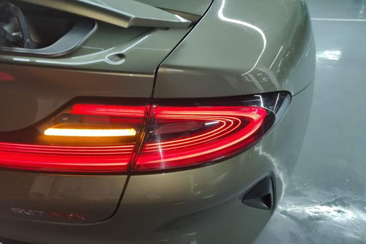 Used Xiaomi Auto SU7 2024 Four-Wheel Drive Ultra-Long Range Advanced Intelligent Driving Max Edition
