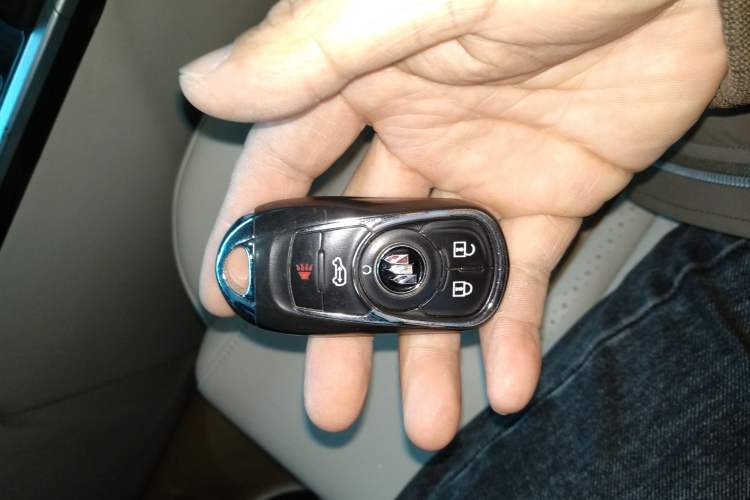 Used Buick GL8 2021 ES Landtrek 653T Comfort Edition