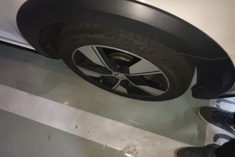 Used Skoda Octavia 2019 TSI280 DSG Luxury Edition Station Wagon China VI Standard Right Front Wheel Hub