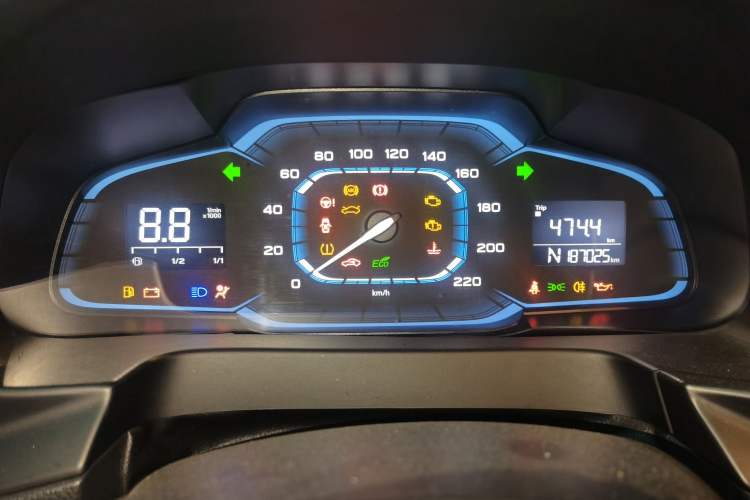 Used Roewe 360 2015 1.5L Automatic Luxury Edition
