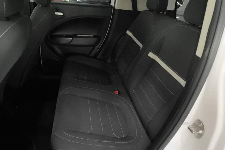 Used ORA White Cat 2020 305 km Luxury Version Left Rear Seat