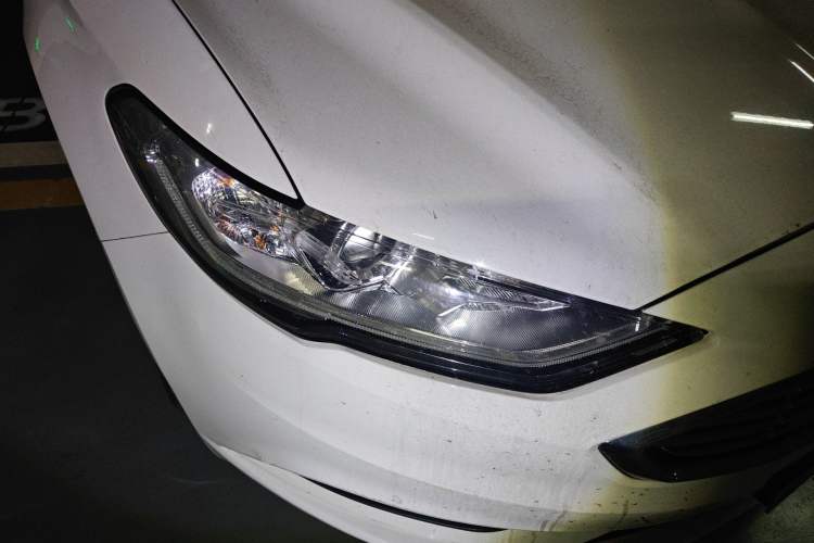 Used Ford Mondeo 2017 EcoBoost 180 Stylish Model Right Front Headlight