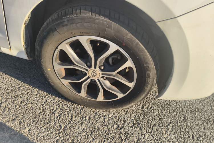 Used CHANGAN KAICHENG Oushang A600 2017 1.5L Manual Standard Edition Exterior 7