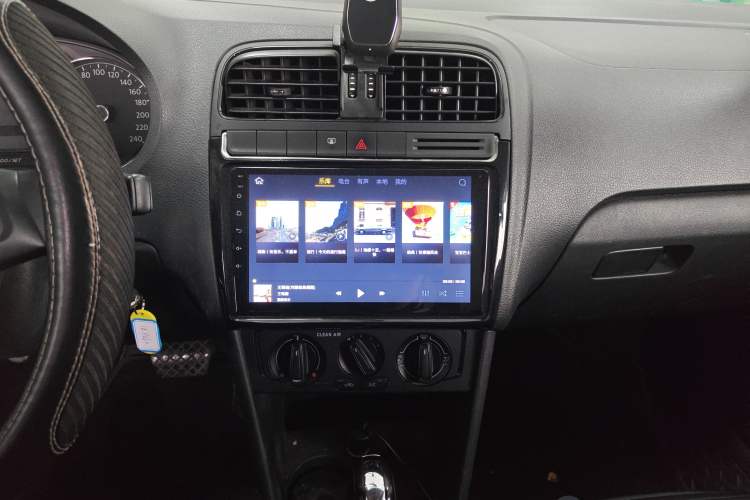 Used Volkswagen Polo 2016 1.4L Automatic Trendy Model Audio And AC Panel