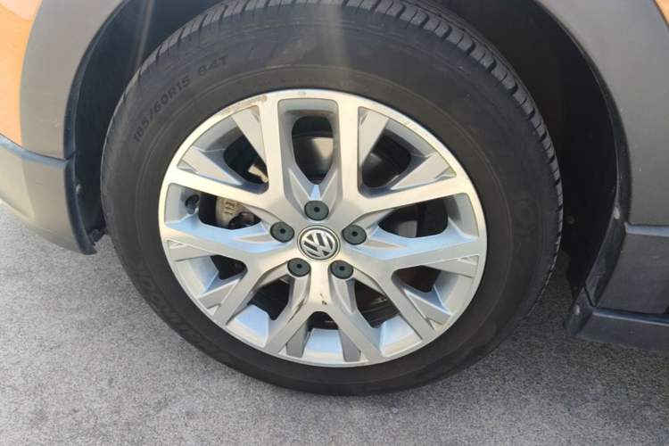 Used Volkswagen Polo 2014 1.6L Cross Polo Automatic