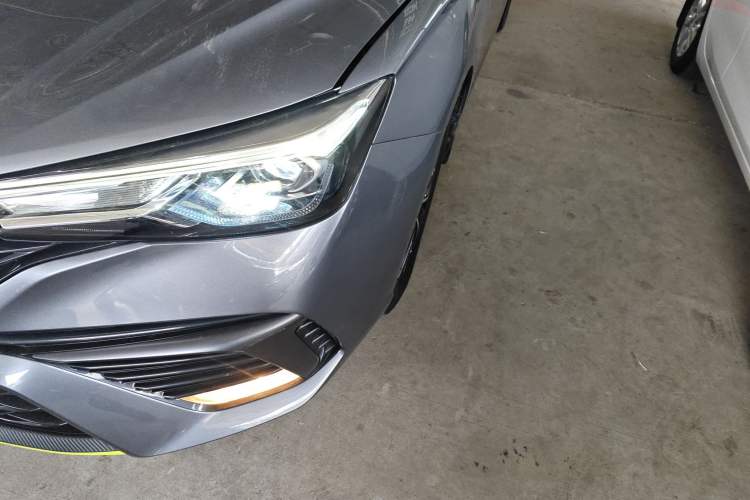 Used Roewe i5 2021 Revised 1.5L CVT Starry Edition Left Front Headlight