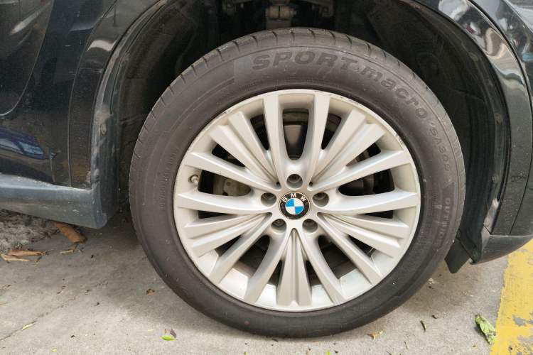 Used BMW X5 2017 xDrive28i
