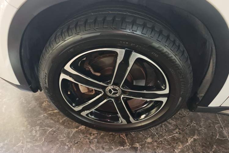Used Mercedes-Benz GLA 2018 GLA 200 Fashion Model Left Front Wheel Hub