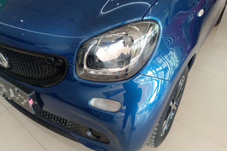 Used smart forfour 2016 1.0L 52 kW Passion Edition
