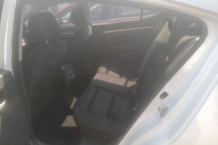 Used Hyundai Elantra (6th Generation / Lingdong) 2016 1.6L Automatic ZhiXuan – Elite Version
